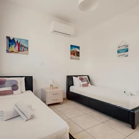 شقة Cozy 2 Bedroom Family With Pool