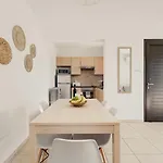 Cozy 2 Bedroom Family With Pool * 普罗塔拉斯