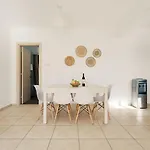Cozy 2 Bedroom Family With Pool * 普罗塔拉斯