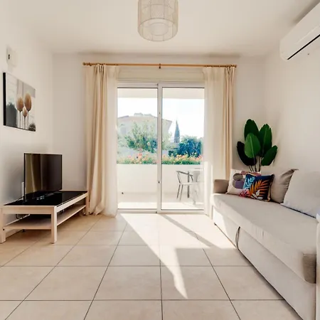 Апартаменты Cozy 2 Bedroom Family W/ Pool Протарас