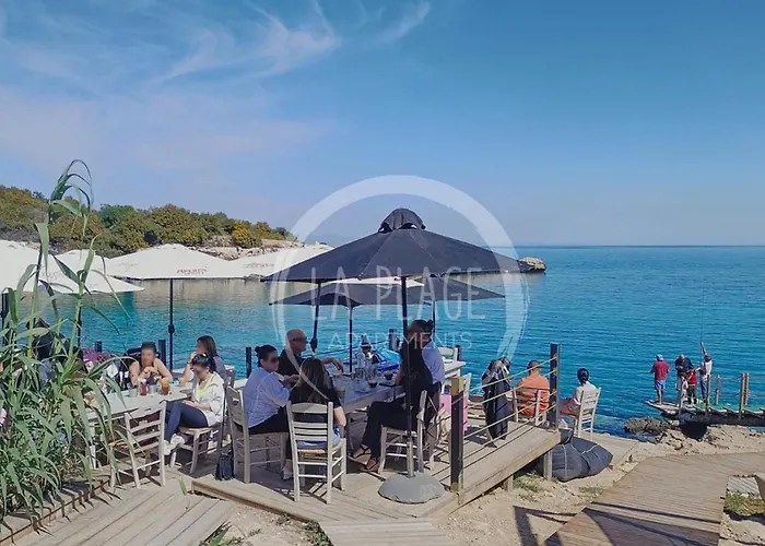 Cozy 2 Bedroom Family W/ Pool