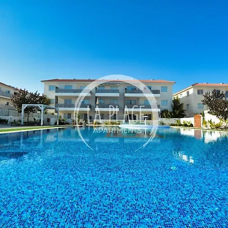 Cozy 2 Bedroom Family With Pool Protaras