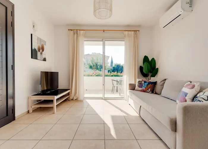 Apartmán Cozy 2 Bedroom Family W/ Pool Protaras